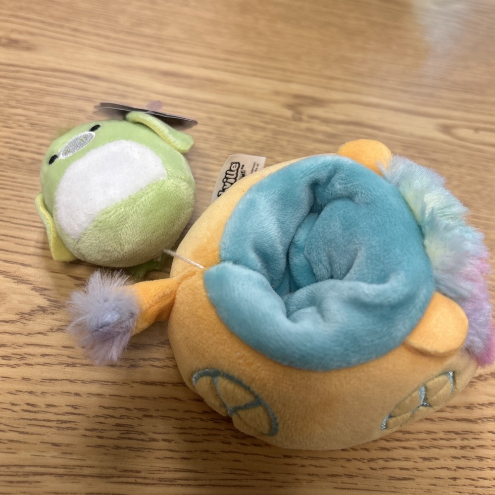 Squishville Squishmallows Winston Pig & Rainbow Lion Mini Plush 2-Pack NWT - Picture 6 of 6